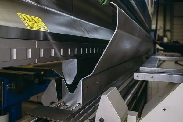 Ступенчатая гибка: технология и контроль