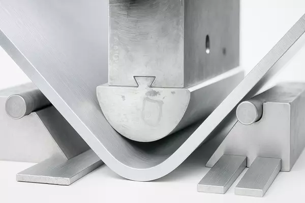 Анизотропия листа и качество гибки